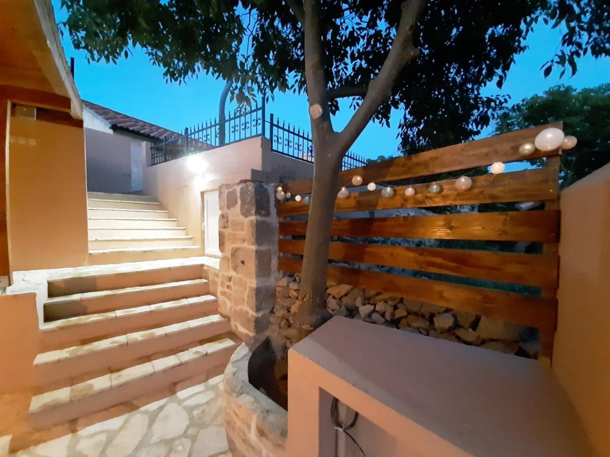 Holiday House Barba - Vrana Pakostane Bagian luar foto