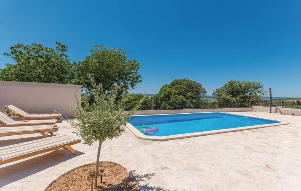Holiday House Barba - Vrana Pakostane Bagian luar foto