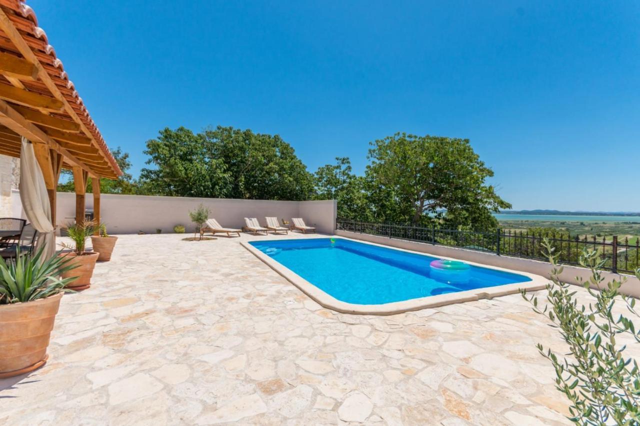Holiday House Barba - Vrana Pakostane Bagian luar foto