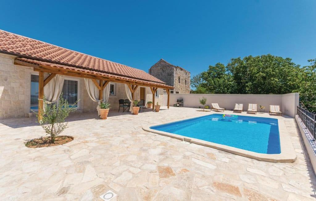 Holiday House Barba - Vrana Pakostane Bagian luar foto