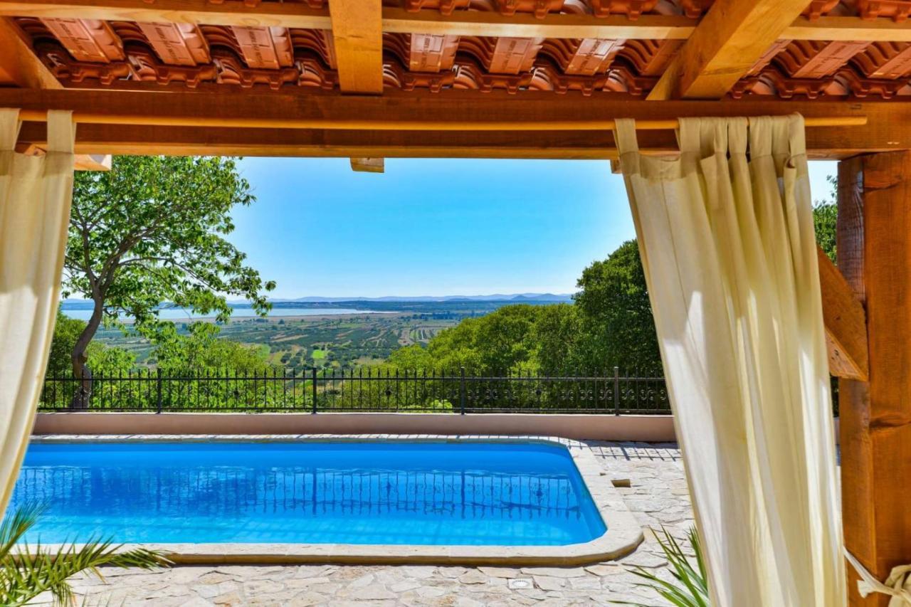 Holiday House Barba - Vrana Pakostane Bagian luar foto