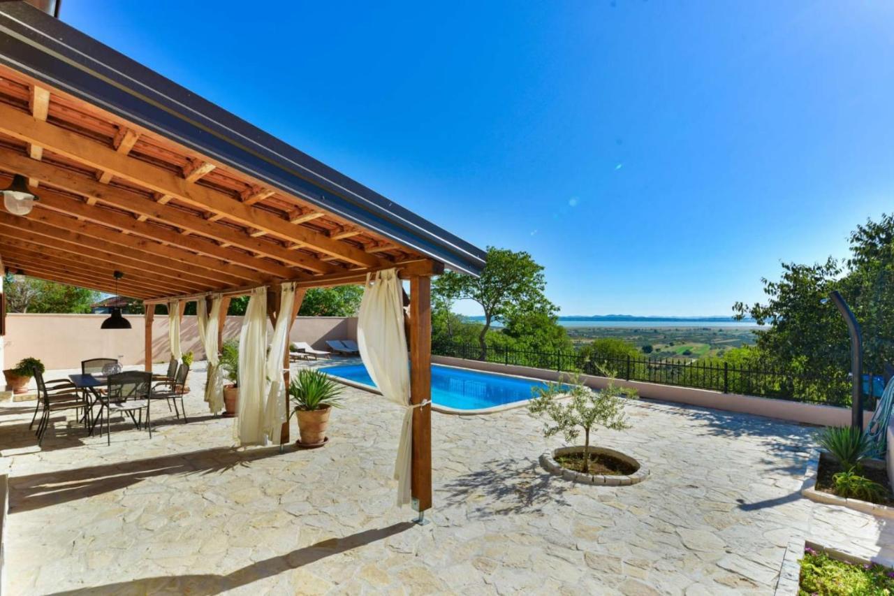 Holiday House Barba - Vrana Pakostane Bagian luar foto