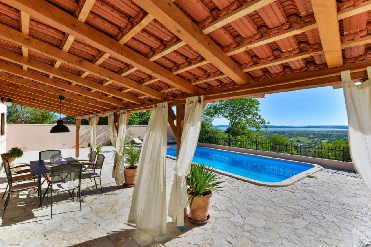 Holiday House Barba - Vrana Pakostane Bagian luar foto