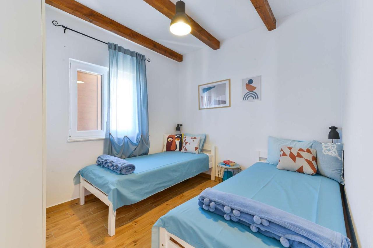Holiday House Barba - Vrana Pakostane Bagian luar foto