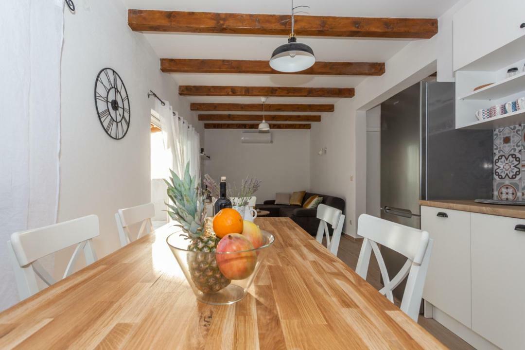 Holiday House Barba - Vrana Pakostane Bagian luar foto
