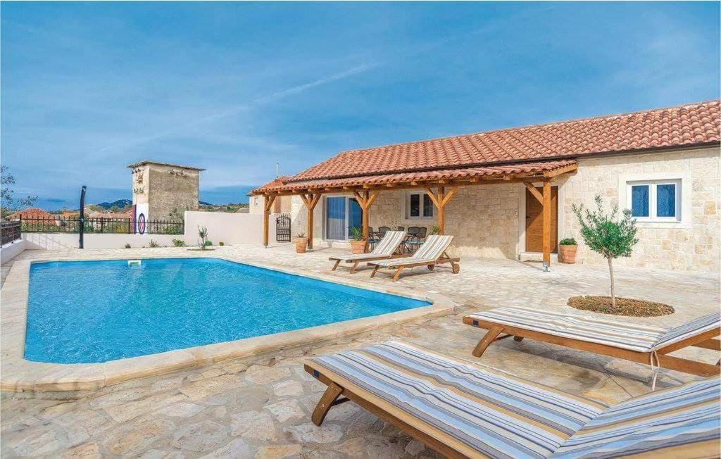Holiday House Barba - Vrana Pakostane Bagian luar foto